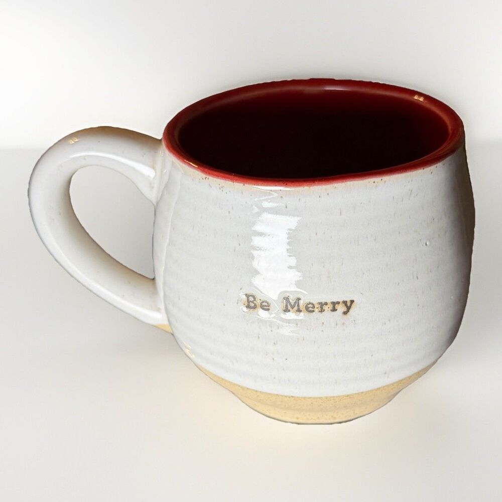 Demdaco Red & White 14.5 Ounce Stoneware Christmas Coffee Mug “Be‎ Merry”